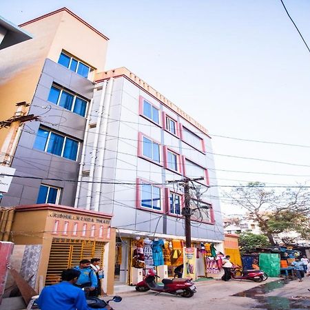 فندق بوريفي  Krishnananda Dham المظهر الخارجي الصورة